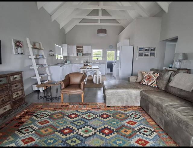 2 BEDROOM HOUSE FOR SALE IN BRITANNIA BAY